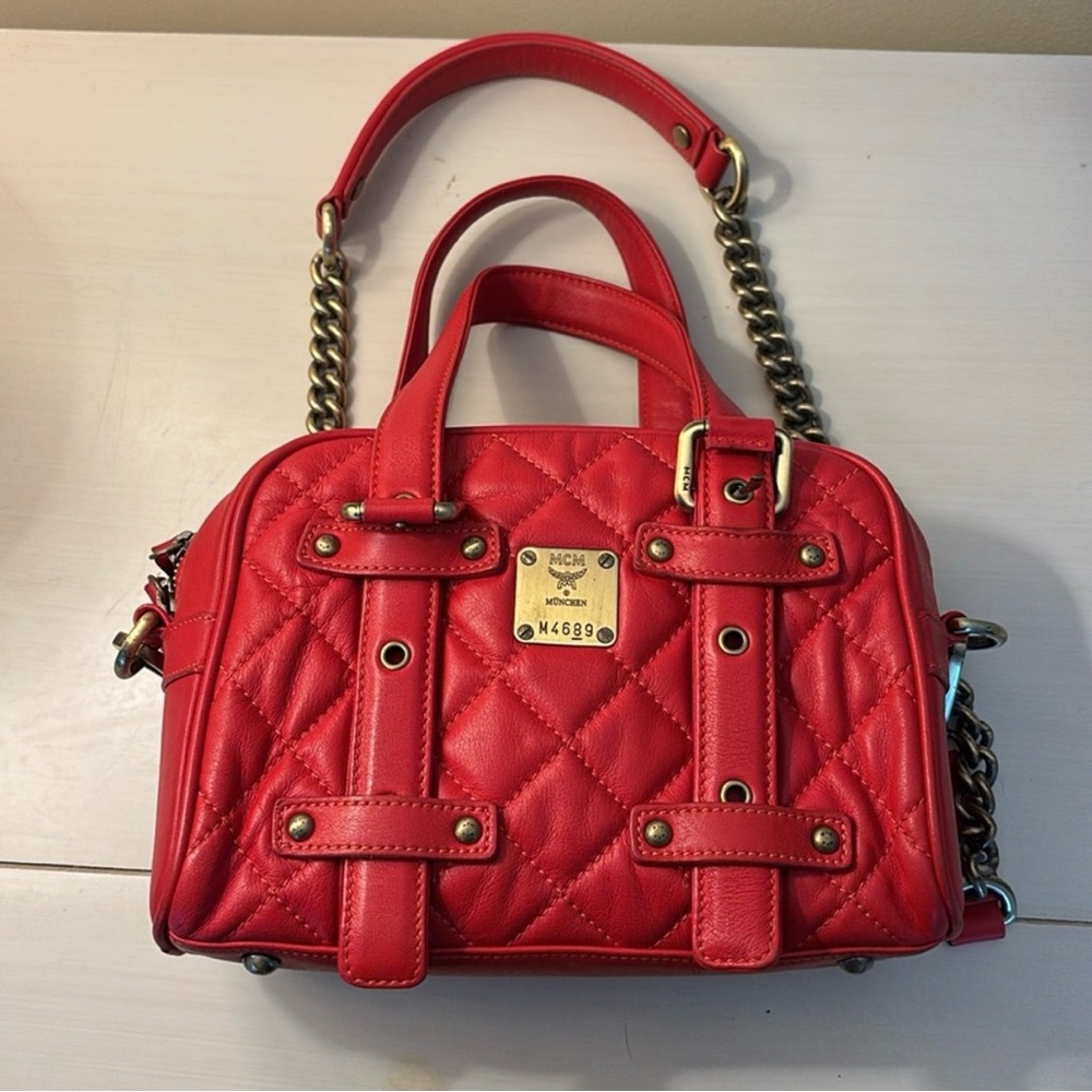 MCM QUILTED RED